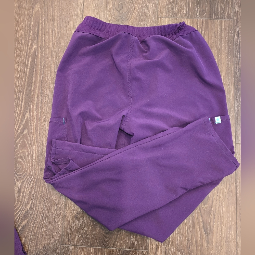 Purple Scrub Set - Picture 6 of 8